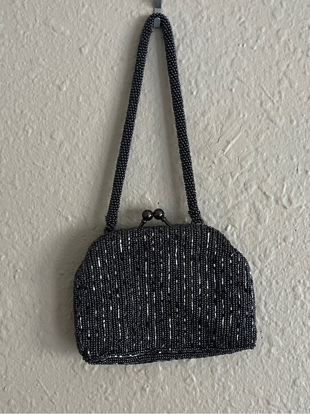 Vintage La Regale beaded small purse